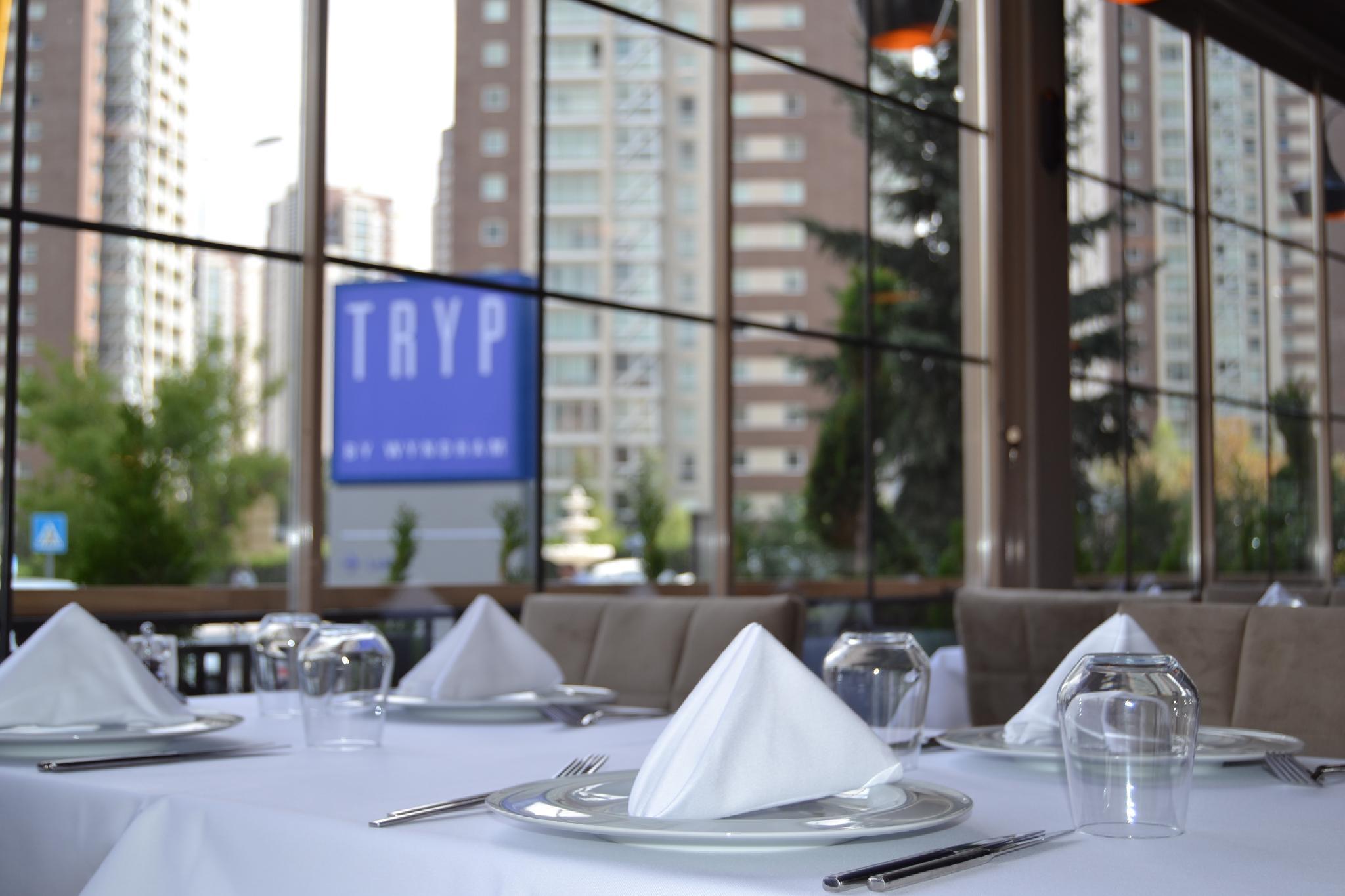 Готель Tryp By Wyndham Ankara Oran Екстер'єр фото