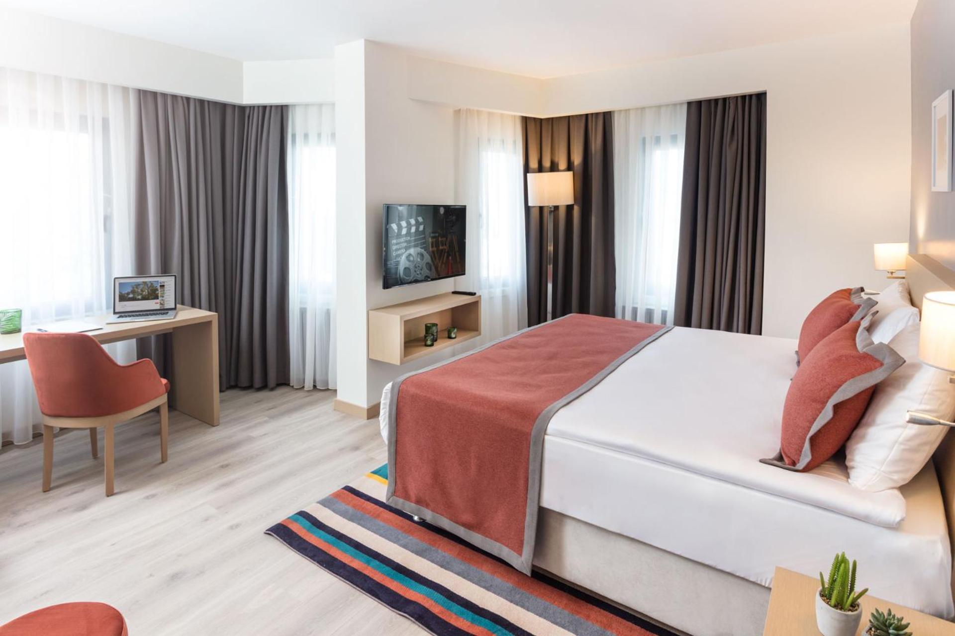 Готель Tryp By Wyndham Ankara Oran Екстер'єр фото